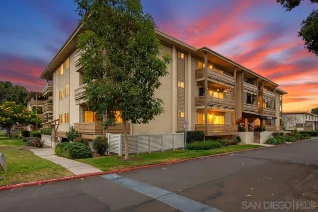2636 Worden St, San Diego, Active - Home for Sale