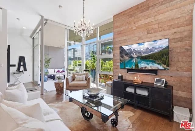 4080 Glencoe Ave, Marina Del Rey, Active - Home for Sale