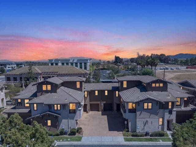 41524 Blue Canyon Ave, Murrieta, Active - Home for Sale