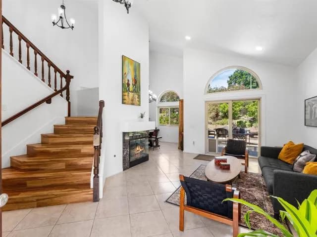 1523 Madrid Dr, Vista, Active - Home for Sale