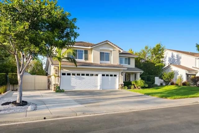 1884 Autumn Ln, Vista, Active - Home for Sale