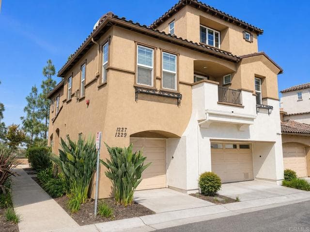 1227 Ave, San Marcos, Active - Home for Sale