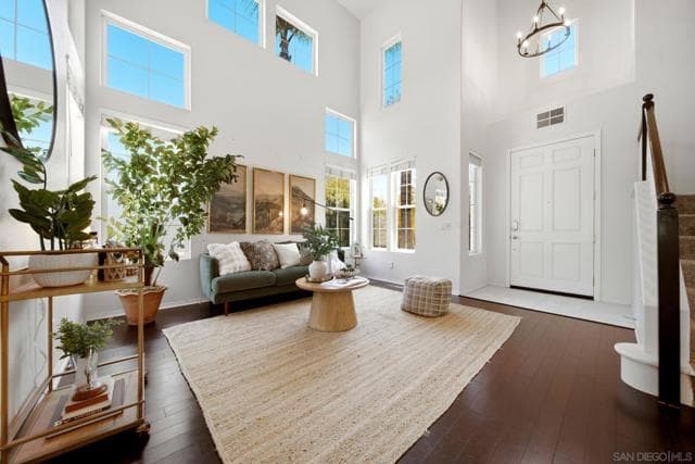 3152 Ferncreek Ln, Escondido, Active - Home for Sale