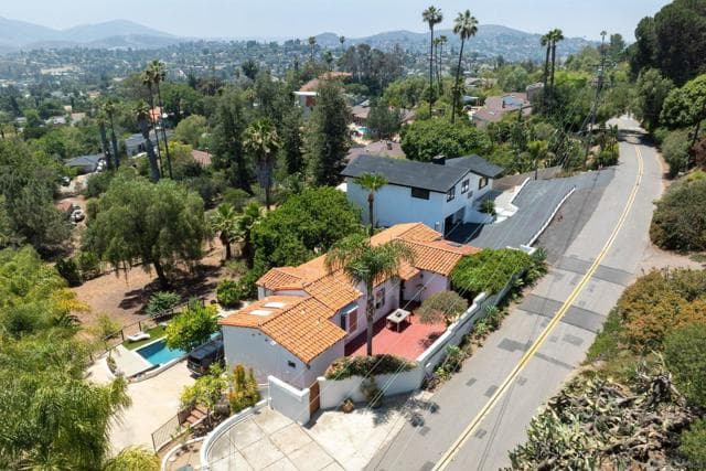 10735 Queen Ave, La Mesa, Active - Home for Sale