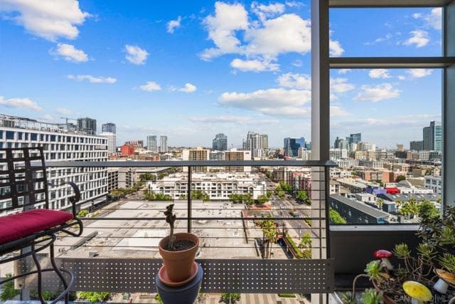 645 Front St, San Diego, Active - Home for Sale