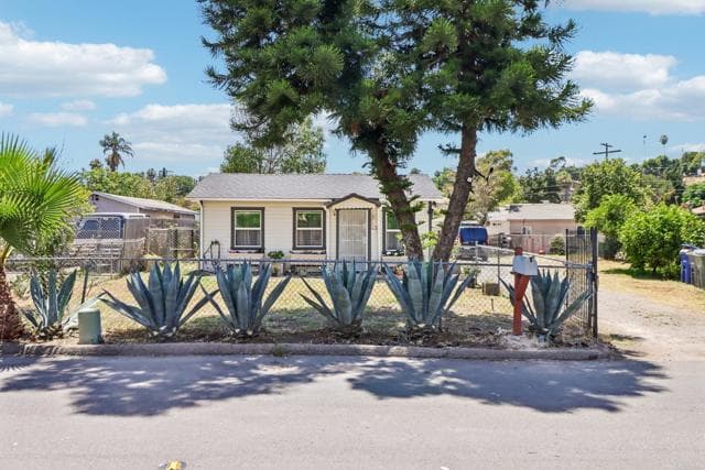 133 Natal Way, Vista, Active - Home for Sale