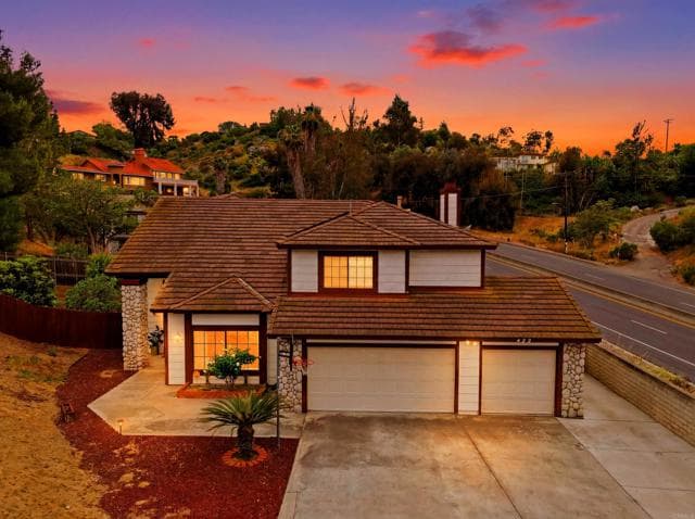 425 Avenida Abajo, El Cajon, Active - Home for Sale