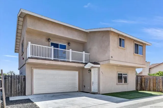 946 11th St, Imperial Beach, Active - Home for Sale