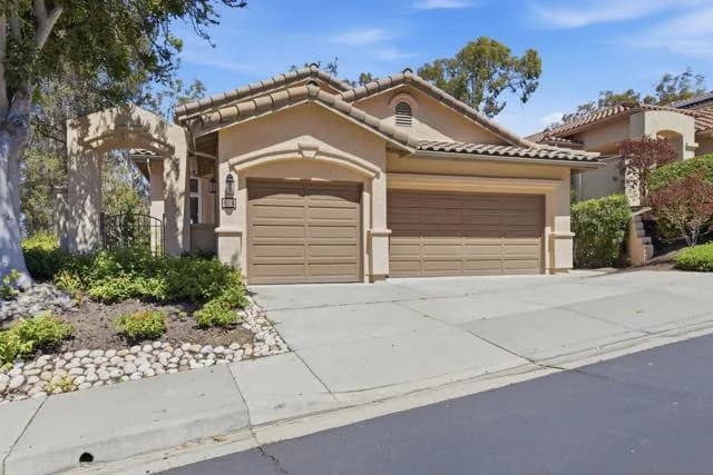 804 Calle Montera, Escondido, Active - Home for Sale