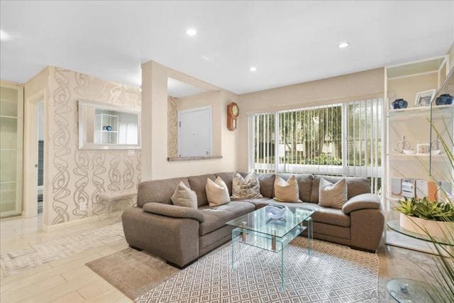 13754 Mango Dr, Del Mar, Active - Home for Sale