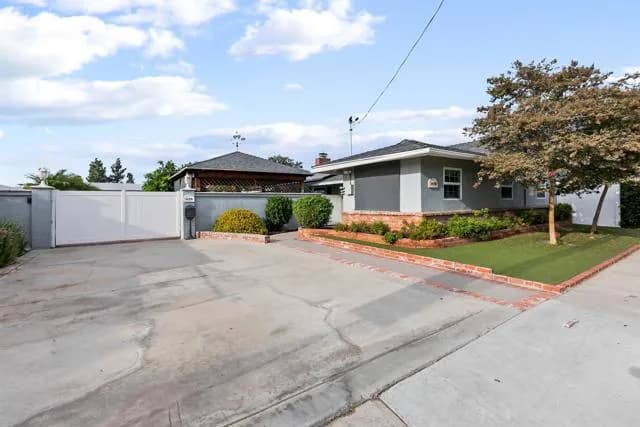 1058 Naranca Ave, El Cajon, Active - Home for Sale