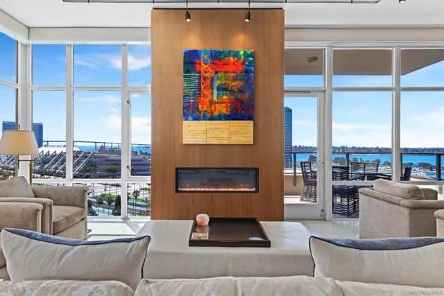 550 Front St, San Diego, Active - Home for Sale