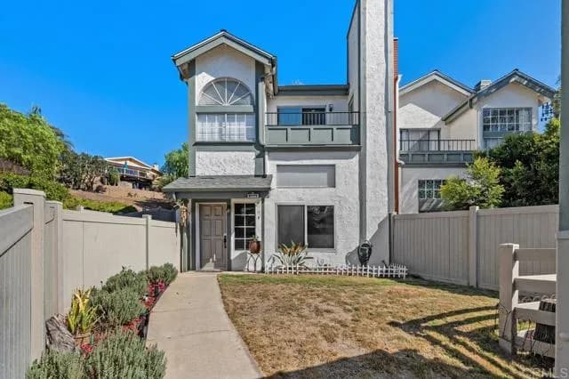 8775 Spring Canyon Dr, Spring Valley, Active - Home for Sale