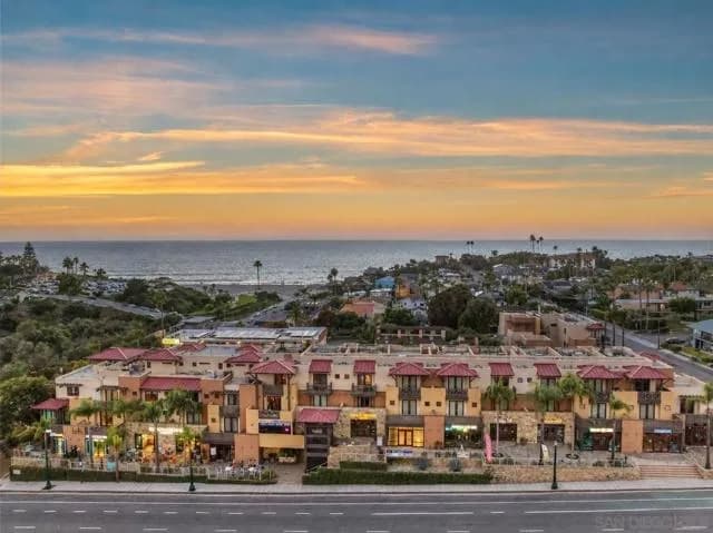 90 N Coast Hwy 101, Encinitas, Active - Home for Sale