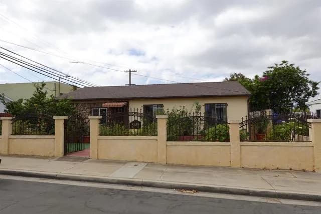 2920 Dahlia St, San Diego, Active - Home for Sale
