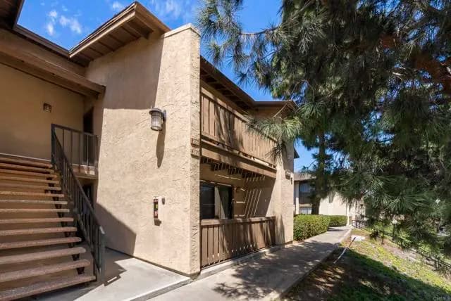10284 Black Mountain Rd, San Diego, Active - Home for Sale