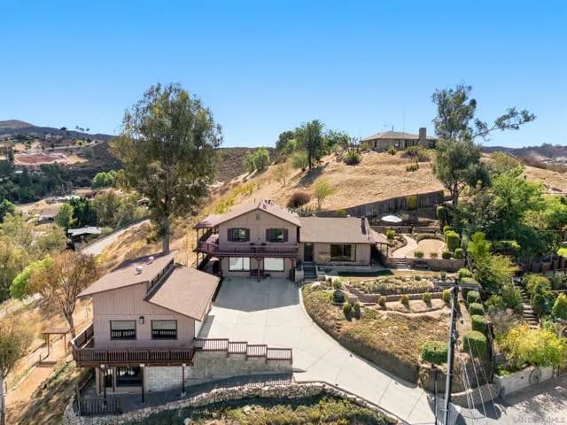 12886 Castle Court Dr, Lakeside, Active - Home for Sale