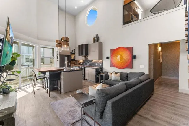 525 11th Ave, San Diego, Active - Home for Sale