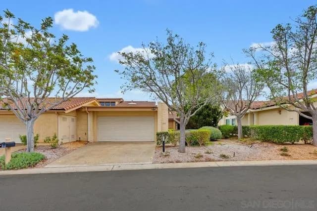 1731 Caminito Ardiente, La Jolla, Active - Home for Sale