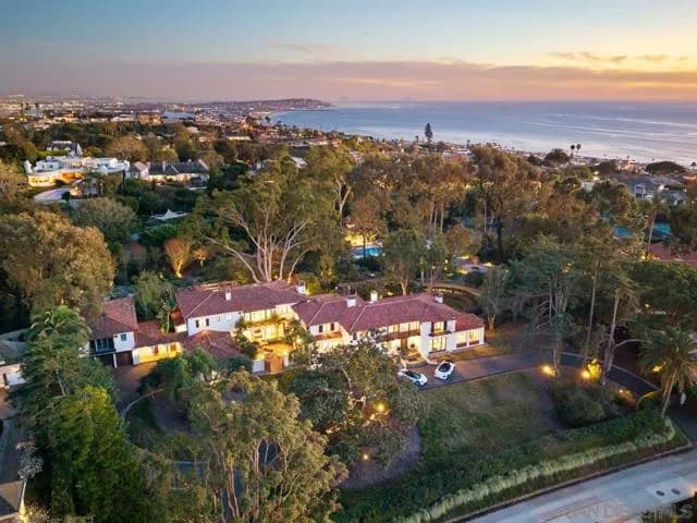 1205 Muirlands Dr, La Jolla, Active - Home for Sale