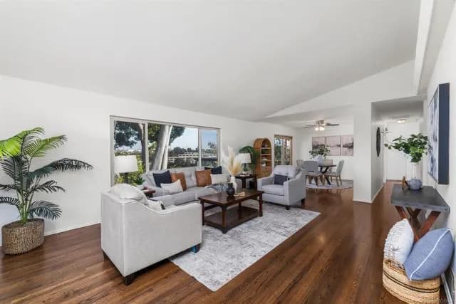 1711 Ridge View Dr, San Diego, Active - Home for Sale