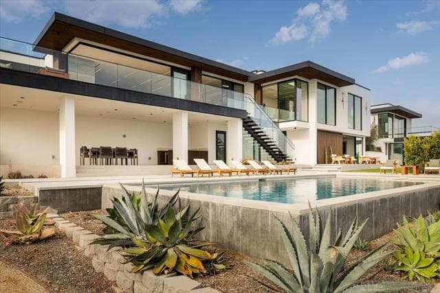 29623 Cuthbert Rd, Malibu, Active - Home for Sale
