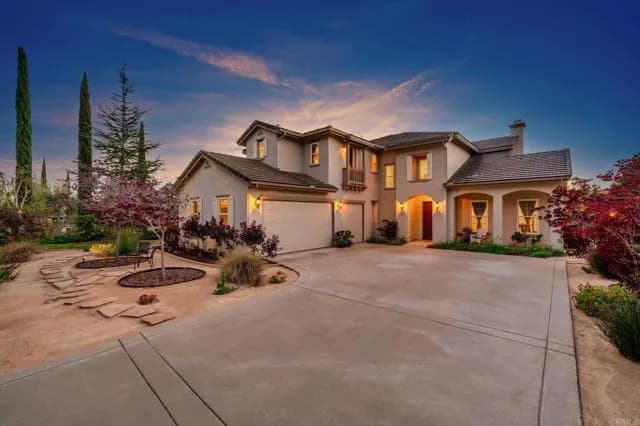 1545 Loch Ness Dr, Fallbrook, Active - Home for Sale