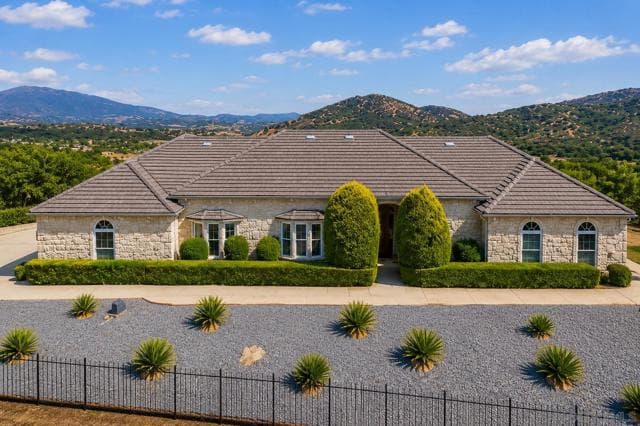 10015 El Capitan Real Rd, El Cajon, Active - Home for Sale