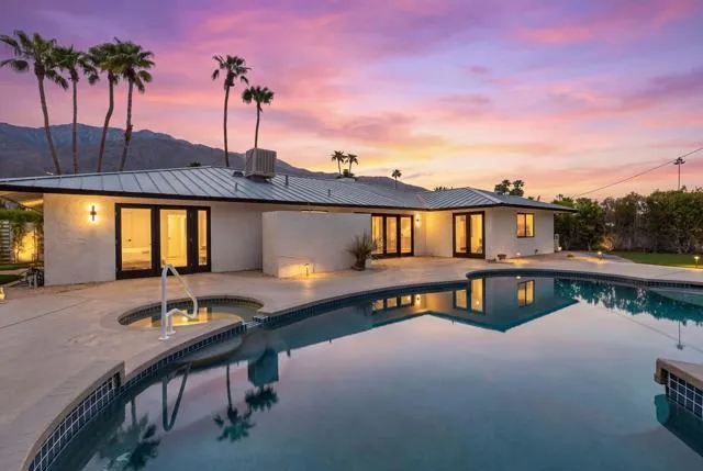1913 E Amado Rd, Palm Springs, Active - Home for Sale