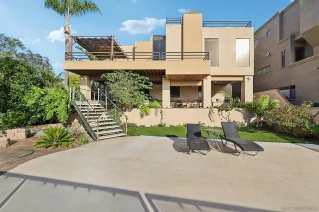 2070 Illion, San Diego, Active - Home for Sale