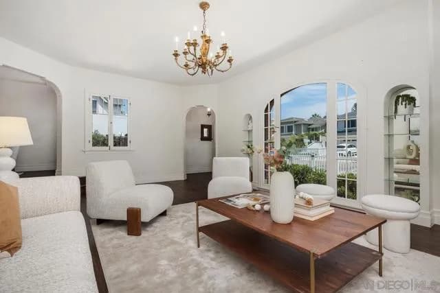 304 La Veta Ave, Encinitas, Active - Home for Sale