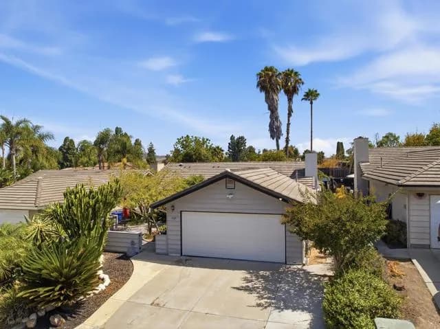 1549 Spring Creek Ln, Oceanside, Active - Home for Sale