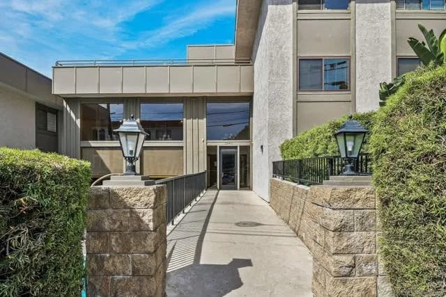 3940 Dove St, San Diego, Active - Home for Sale