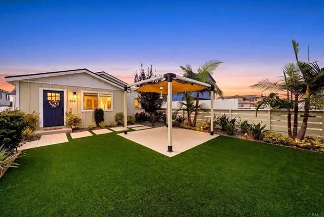 558 11th St, Imperial Beach, Active - Home for Sale