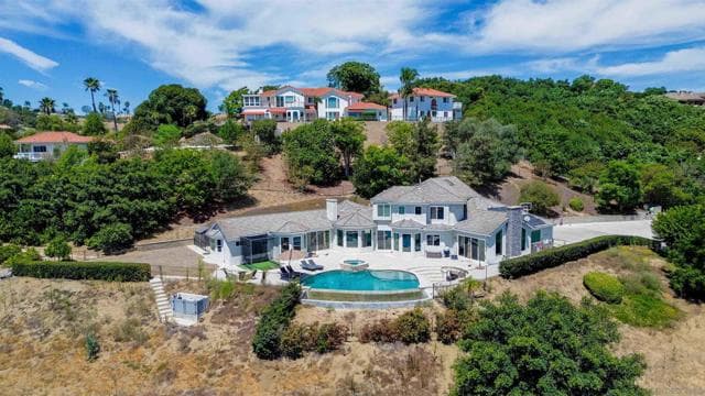 2370 Dos Lomas, Fallbrook, Active - Home for Sale
