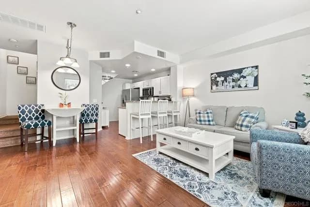 7725 El Cajon Blvd, La Mesa, Active - Home for Sale
