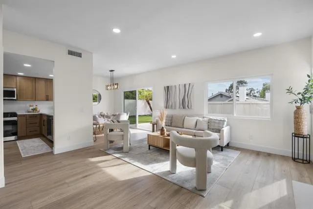 7902 Tinaja Ln, San Diego, Active - Home for Sale