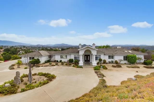 13427 Hilltop Place, Valley Center, Active - Home for Sale