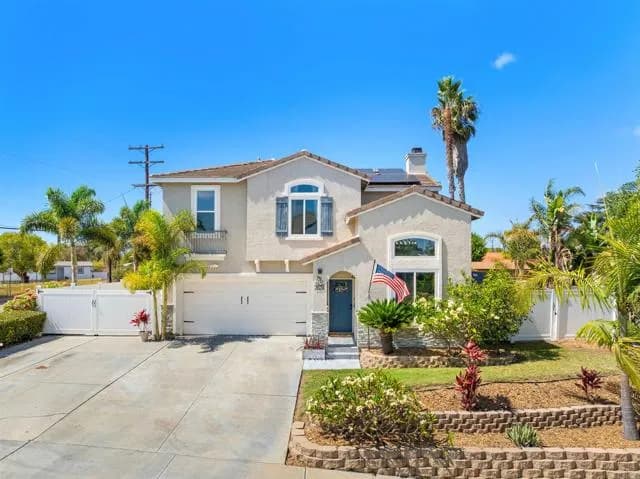 2624 Mesa Dr, Oceanside, Active - Home for Sale