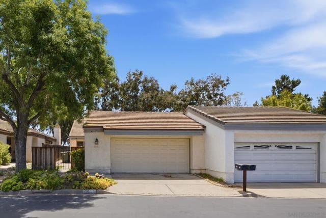 1853 Cathedral Glen, Escondido, Active - Home for Sale