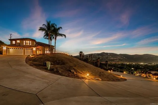 15844 Broad Oaks Rd, El Cajon, Active - Home for Sale