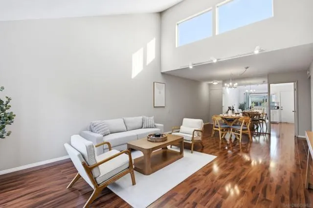 10514 Caminito Sopadilla, San Diego, Active - Home for Sale