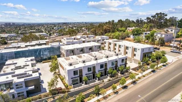 1055 32nd St, San Diego, Active - Home for Sale