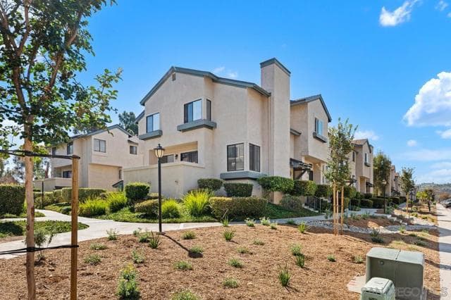 9983 Paseo Montril, San Diego, Active - Home for Sale