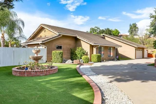 2033 Lilac Ln, Alpine, Active - Home for Sale