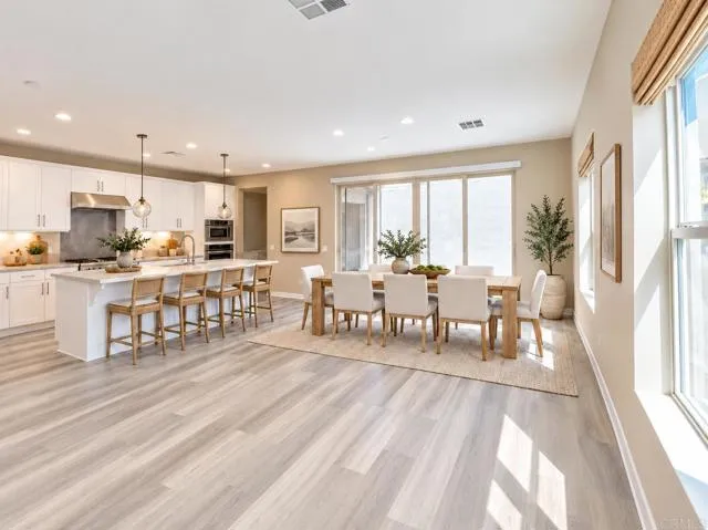 2911 Eldenberry St, Escondido, Active - Home for Sale