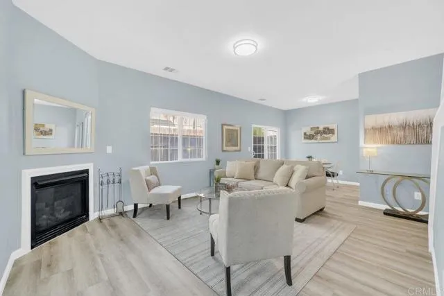 467 Calle Elagante, Vista, Active - Home for Sale