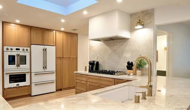 4242 Avenida Gregory, Spring Valley, Active - Home for Sale