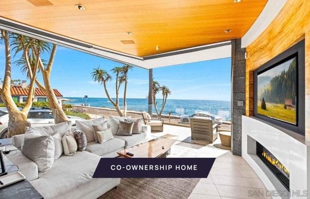 6653 Neptune Place, La Jolla, Active - Home for Sale