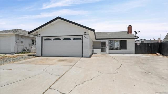 885 Givens St, San Diego, Active - Home for Sale